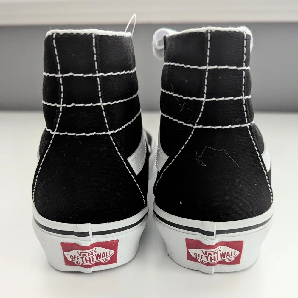 NWT Vans Unisex High-Top Sneakers/Running Shoes (Women Size 5 /Men Size 3.5) - Picture 5 of 15